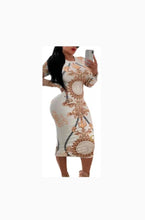 Load image into Gallery viewer, Bold Print Fitted Dress